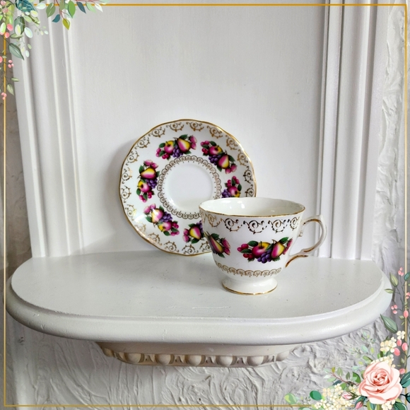Colclough Bone China Tea Cup and Saucer with Fruit Pattern Ridgway Pottery - Picture 1 of 8
